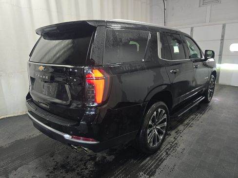 Used 2025 Chevrolet Tahoe High Country AWD/4WD image 13