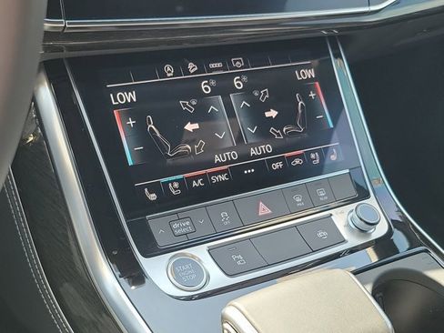 Used 2025 Audi Q7 3.0T Premium Plus w/ Premium Plus Package image 26