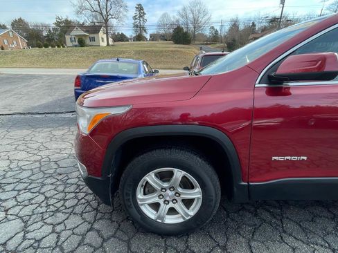 Used 2019 GMC Acadia SLE image 2