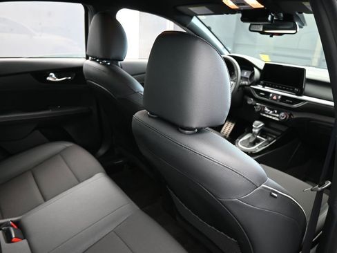 Used 2024 Kia Forte GT-Line image 41