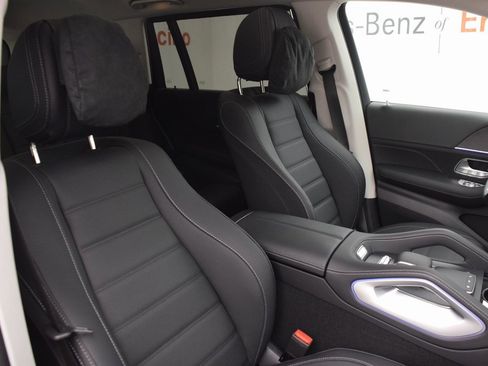 New 2026 Mercedes-Benz GLS 450 4MATIC image 16