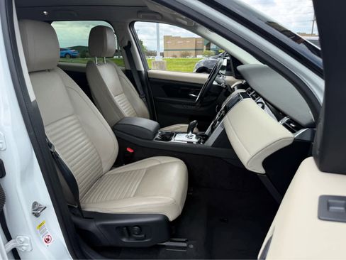Used 2020 Land Rover Discovery Sport SE AWD/4WD image 23