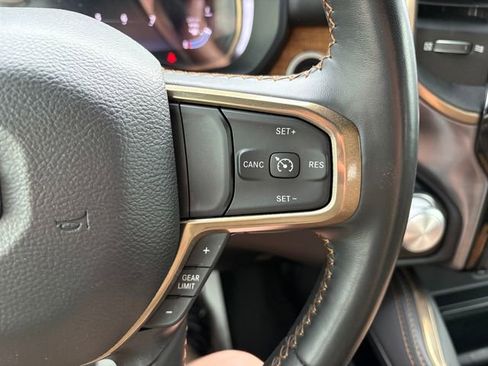 Used 2023 RAM 1500 Limited AWD/4WD image 12