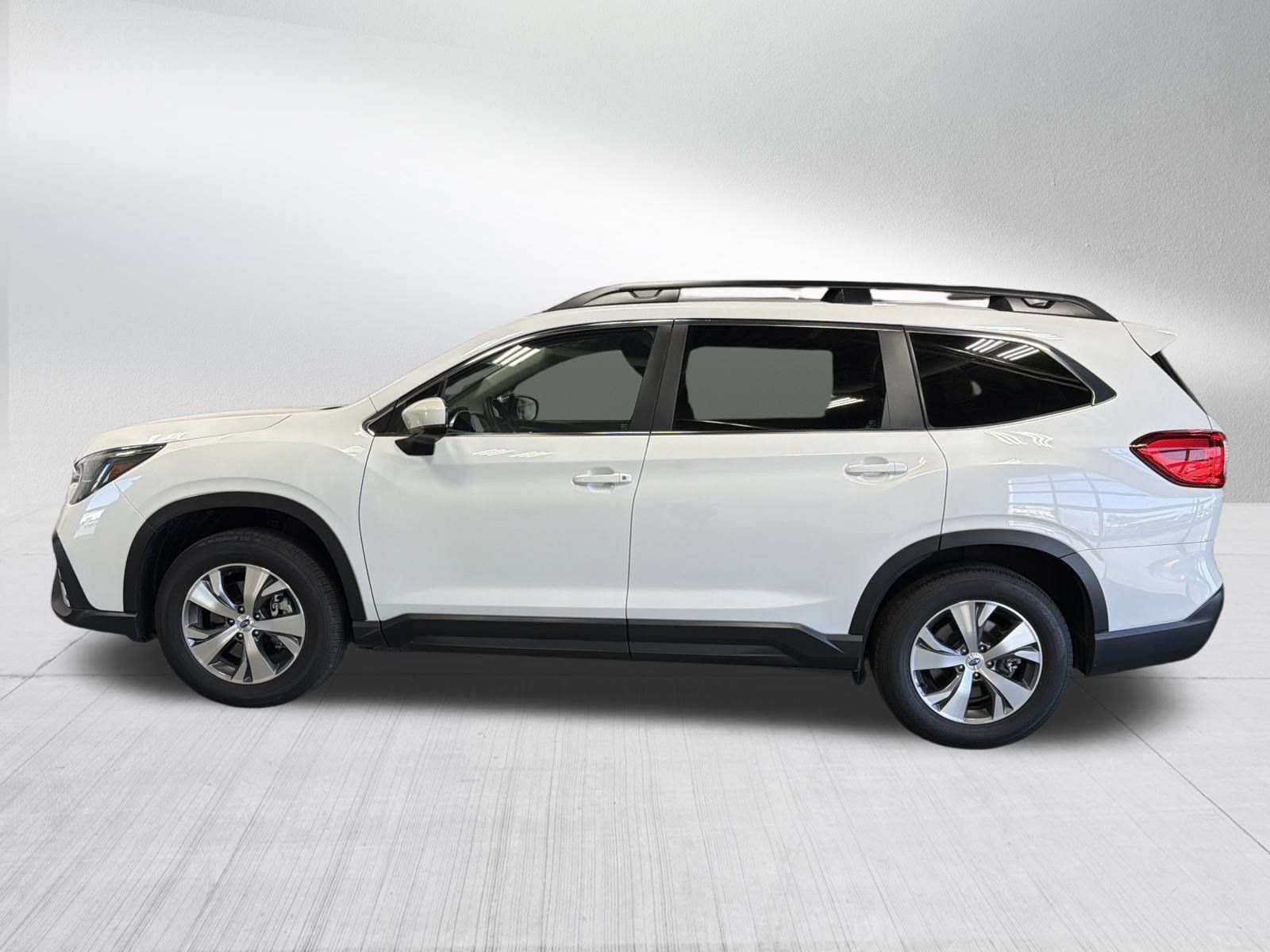 Used 2025 Subaru Ascent Premium AWD/4WD image 4