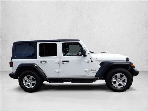 Used 2018 Jeep Wrangler Unlimited Sport S AWD/4WD image 5