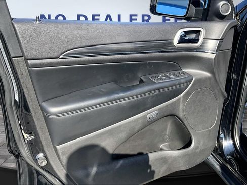 Used 2020 Jeep Grand Cherokee Limited image 20