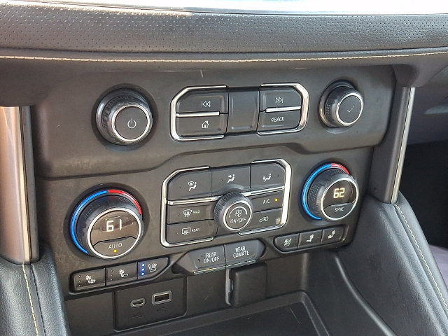 Used 2021 Chevrolet Suburban Premier AWD/4WD image 15