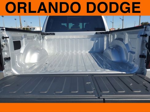 New 2026 RAM 1500 4x4 Crew Cab image 8