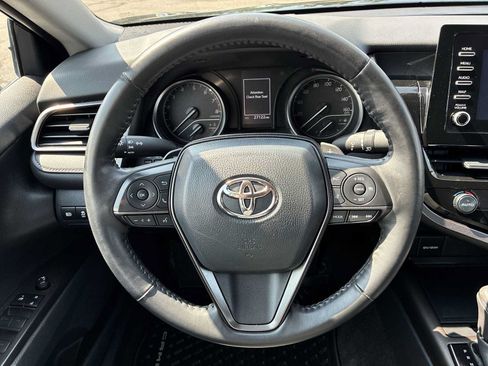 Used 2024 Toyota Camry SE FWD image 11