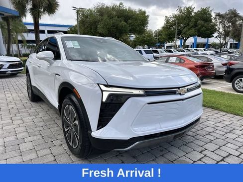Used 2024 Chevrolet Blazer EV LT AWD/4WD image 17