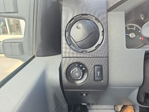 Used 2015 Ford F250 XL RWD image 24