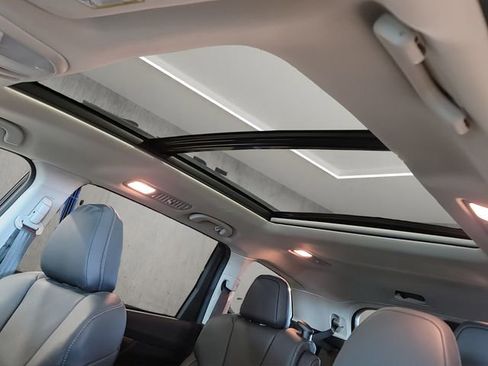 Used 2024 Subaru Ascent Touring image 11