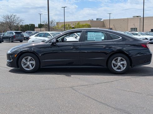 Certified 2023 Hyundai Sonata SE FWD image 2