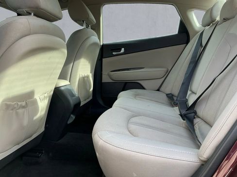 Used 2018 Kia Optima LX image 12