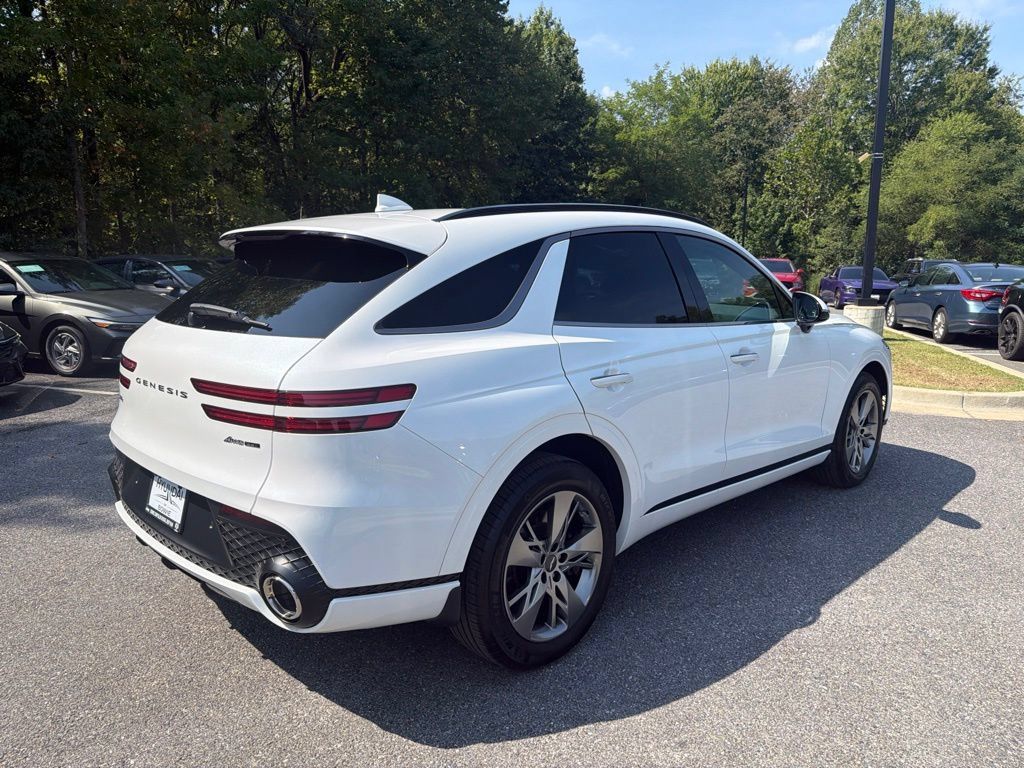 Used 2025 Genesis GV70 3.5T Sport AWD/4WD image 6