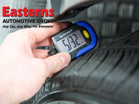 Used 2023 Nissan Murano SV image 26