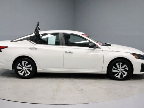 Certified 2024 Nissan Altima 2.5 S image 6