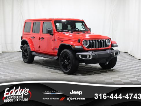 Used 2025 Jeep Wrangler Unlimited Sahara AWD/4WD image 1