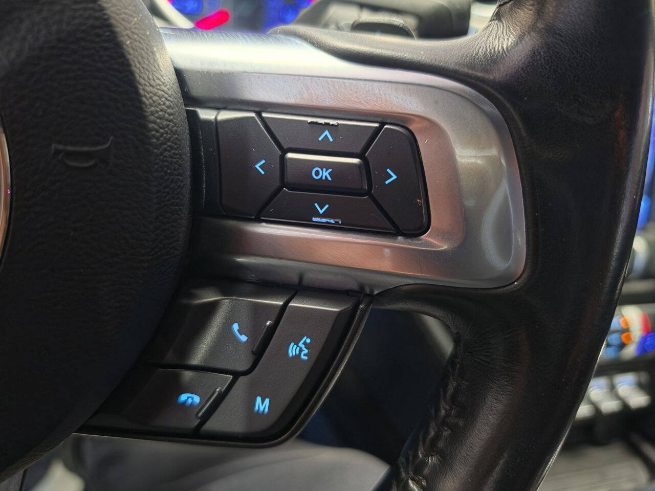 Used 2020 Ford Mustang Premium RWD image 23