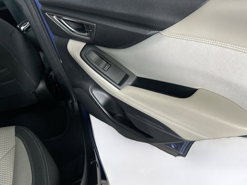 Used 2022 Subaru Forester Premium AWD/4WD image 29