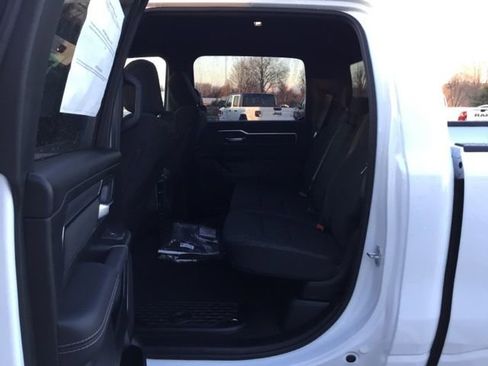 New 2026 RAM 1500 Big Horn AWD/4WD image 16