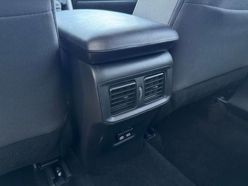 Used 2024 Toyota RAV4 XLE FWD image 21