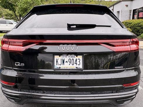 Used 2022 Audi Q8 Prestige AWD/4WD image 7