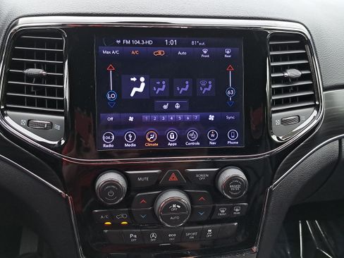 Used 2019 Jeep Grand Cherokee Limited AWD/4WD image 23