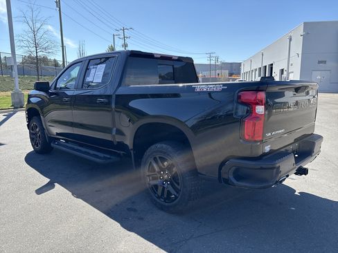 Used 2021 Chevrolet Silverado 1500 LT Trail Boss w/ Convenience Package II image 7
