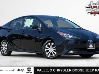 Used 2022 Toyota Prius LE image 1
