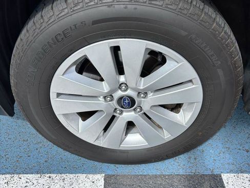 Used 2019 Subaru Outback 2.5i Premium AWD/4WD image 28