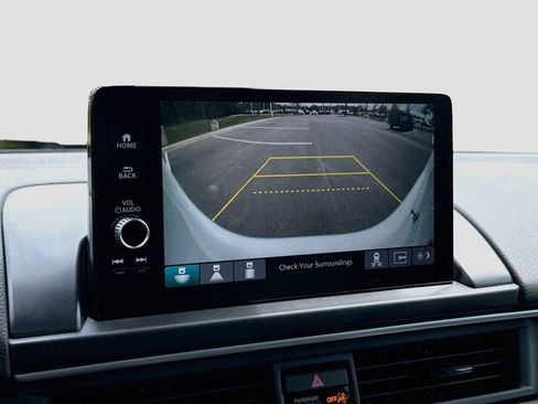 Used 2025 Honda Pilot EX-L image 17