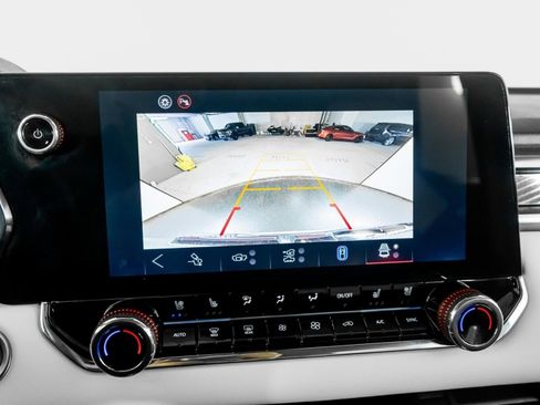 Used 2025 GMC Canyon AT4 w/ AT4X Package image 77