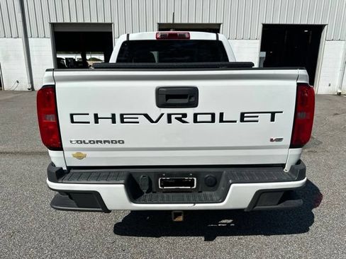 Used 2021 Chevrolet Colorado W/T w/ Custom Special Edition RWD image 4