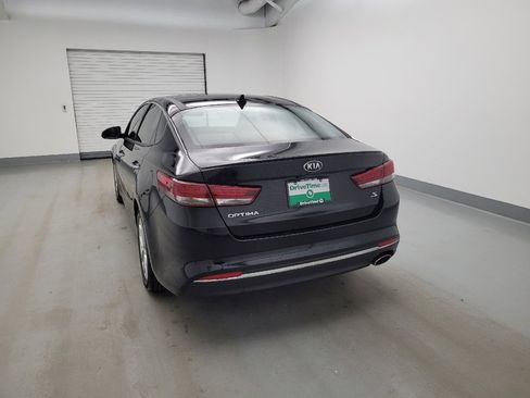 Used 2018 Kia Optima S w/ Panoramic Sunroof Package FWD image 6