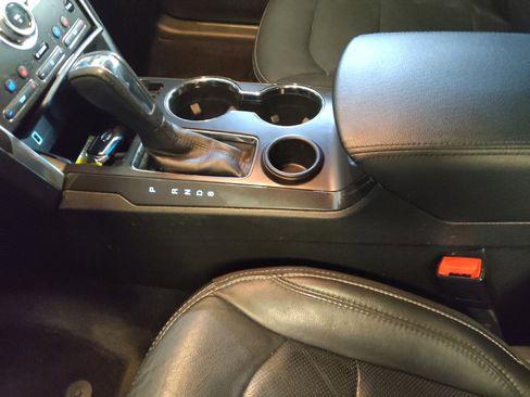 Used 2017 Ford Explorer Limited image 26