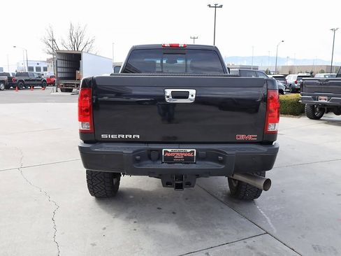 Used 2011 GMC Sierra 3500 Denali image 5