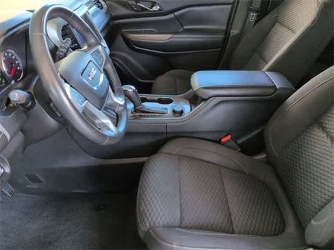 Used 2018 GMC Acadia SLE w/ Driver Alert Package I image 17