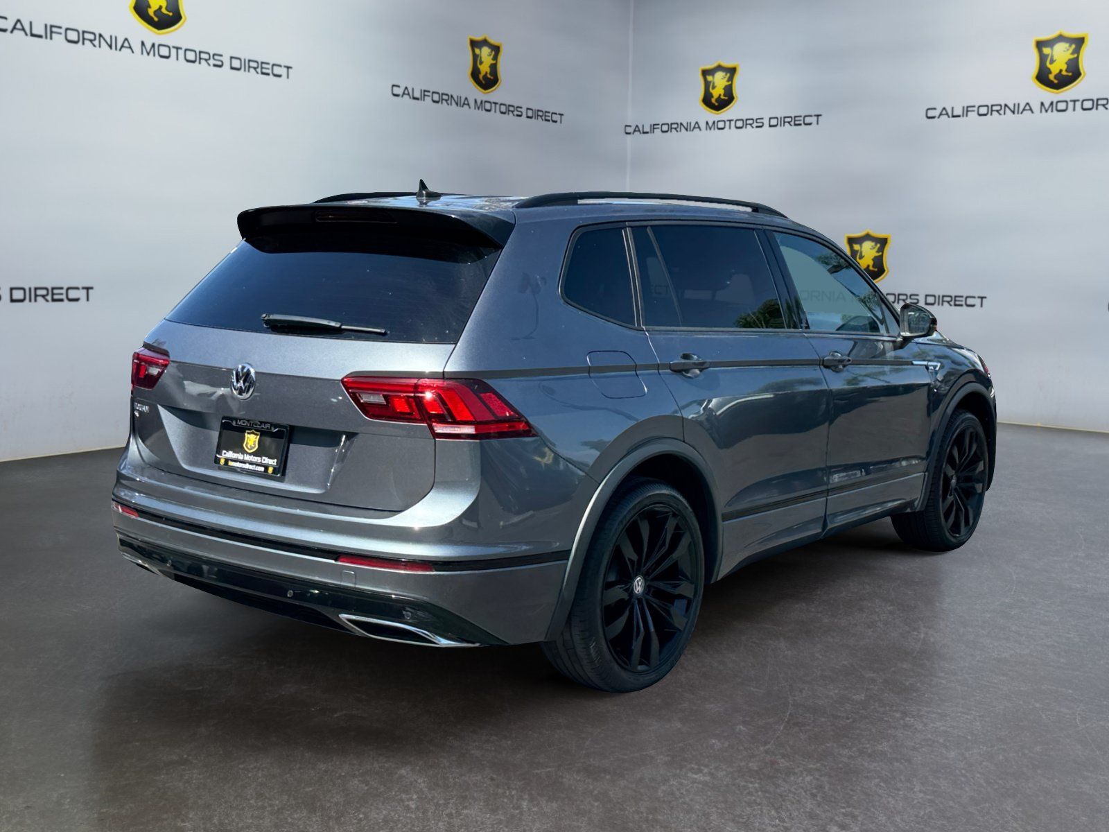 Used 2021 Volkswagen Tiguan S FWD image 5