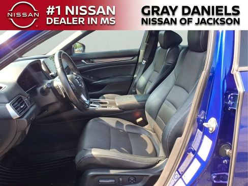 Used 2018 Honda Accord Sport image 23