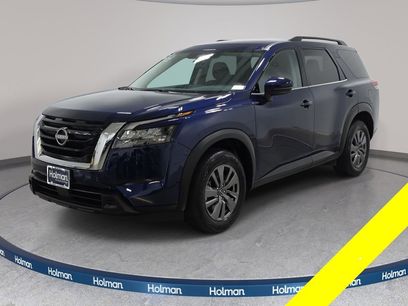 Used 2025 Nissan Pathfinder SV