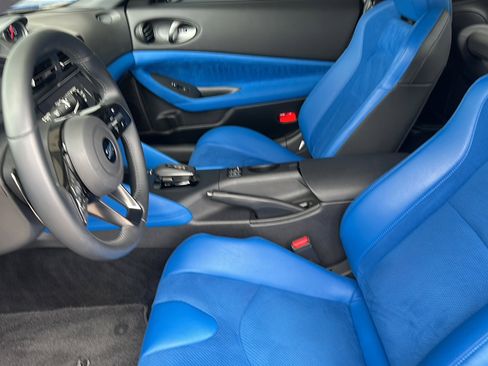 Used 2024 Nissan Z Performance w/ Floor Mat Package image 13