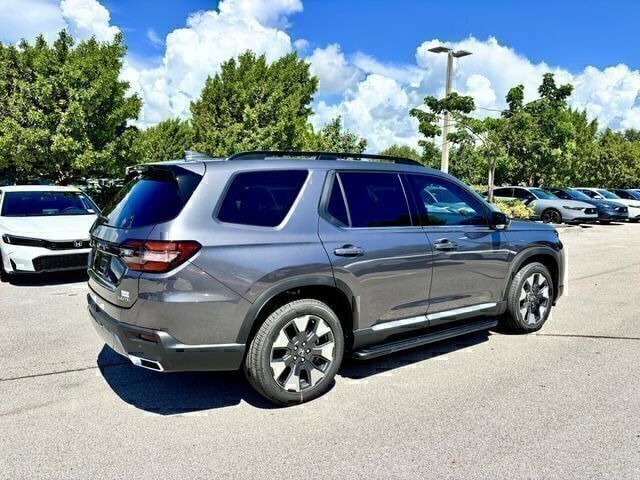New 2026 Honda Pilot Elite image 6