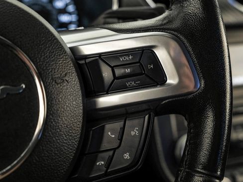 Used 2017 Ford Mustang Coupe image 15