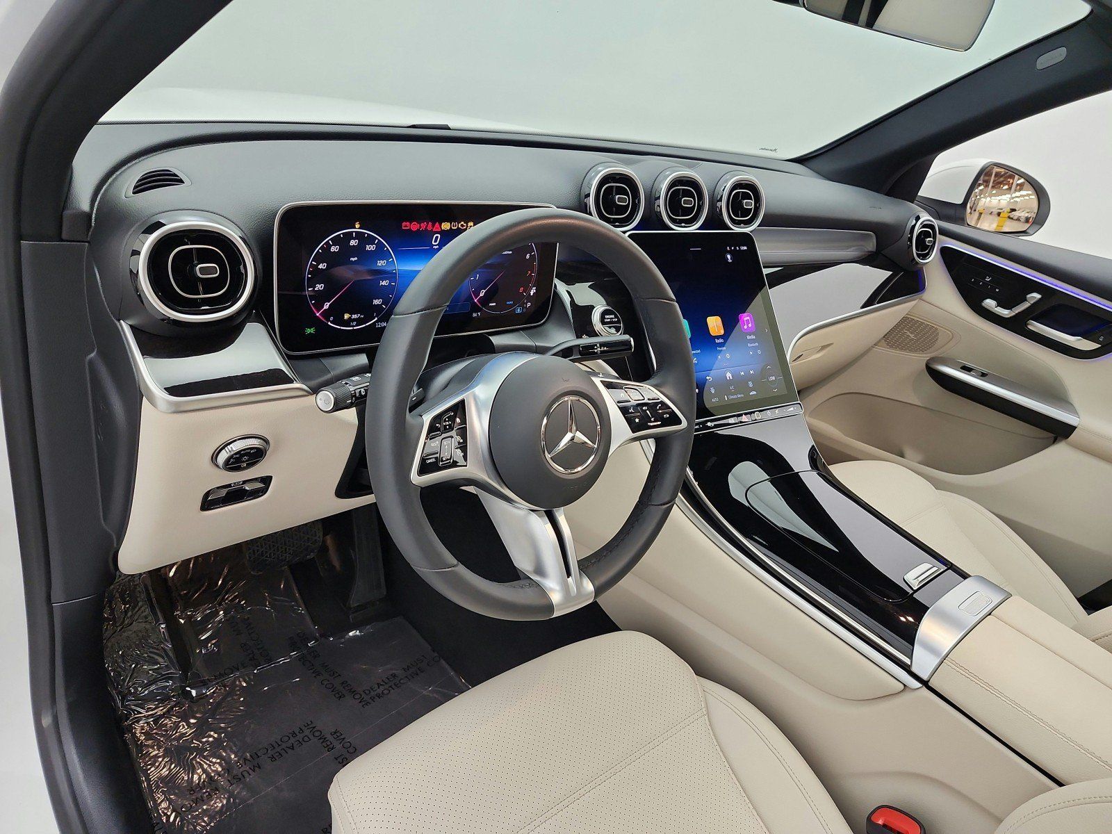 Certified 2026 Mercedes-Benz GLC 300 4MATIC image 9