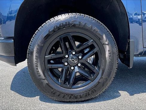 Used 2021 Chevrolet Silverado 1500 LT Trail Boss w/ Convenience Package II AWD/4WD image 7