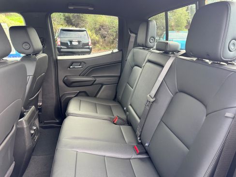 New 2026 Chevrolet Colorado LT w/ LT Convenience Package image 8