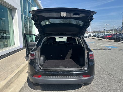 Used 2021 Jeep Compass Limited image 20