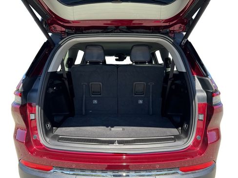 Used 2023 Jeep Grand Cherokee L Limited w/ Luxury Tech Group II image 14