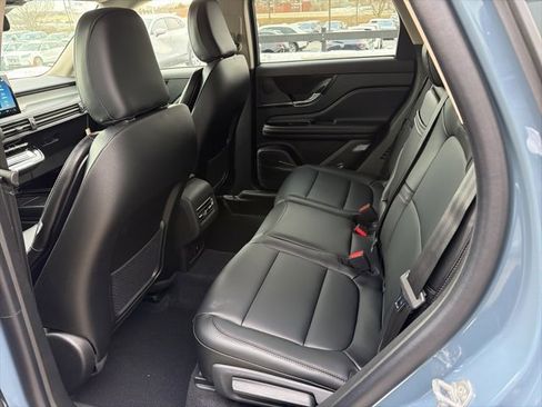 New 2026 Lincoln Corsair Premiere image 7